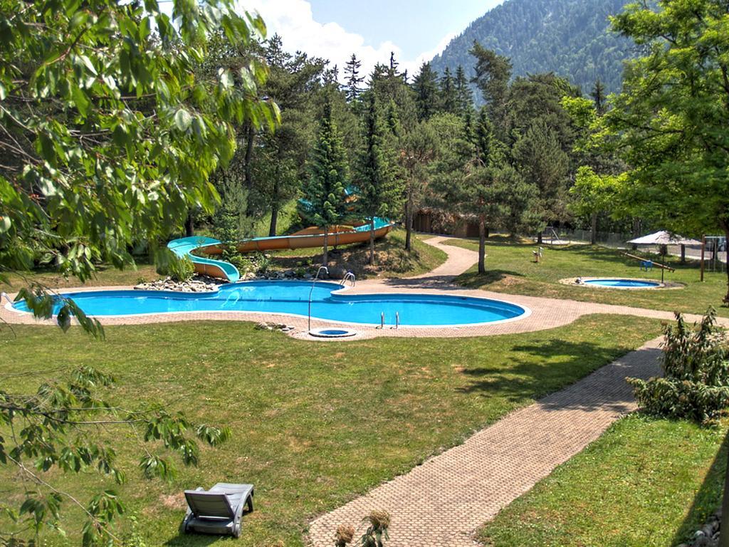 Hotel Grüsch Kültér fotó