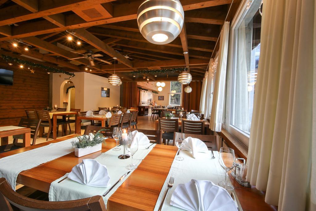 Hotel Grüsch Kültér fotó