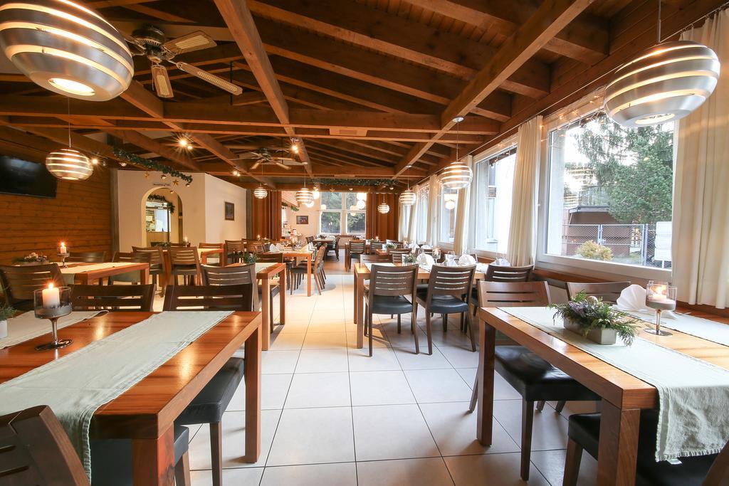 Hotel Grüsch Kültér fotó